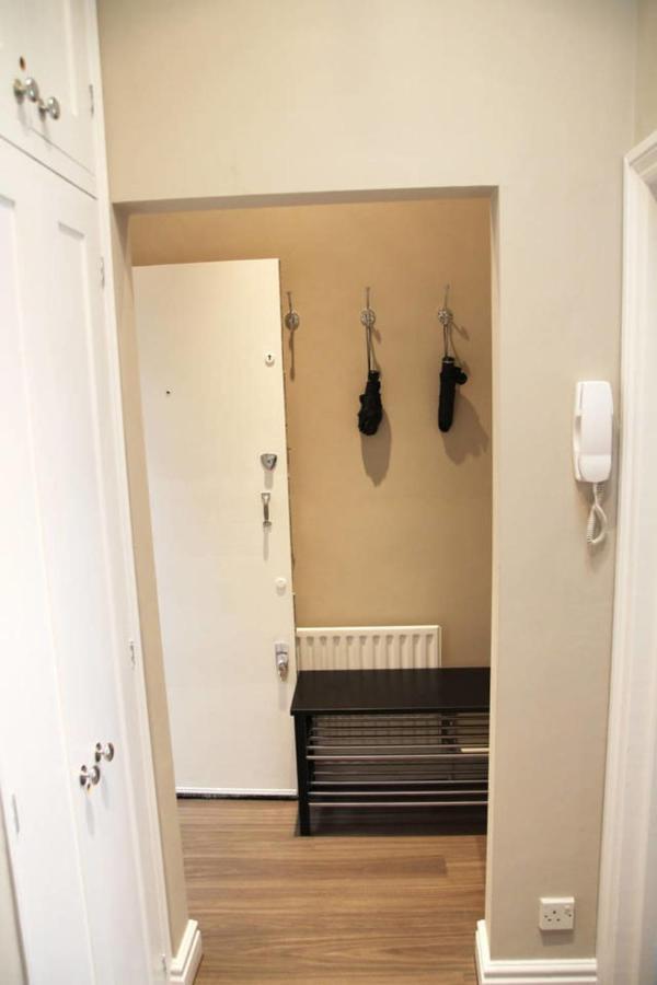 Guestready - Quaint English Flat Near Portobello Apartment ลอนดอน ภายนอก รูปภาพ